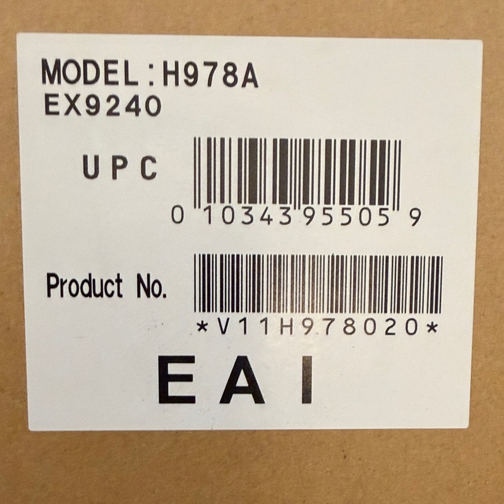 Epson EX9240 Projector in Black brand new - Picture 11 of 12
